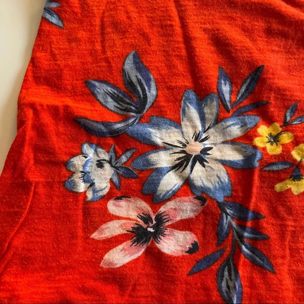 Old Navy tee